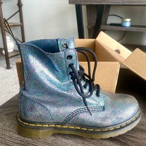 Iridescent doc martens! ✨⚡️